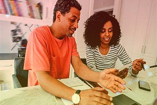 宏碁发布新款SwiftEdge16笔记本：搭载锐龙7040系处理器，1.